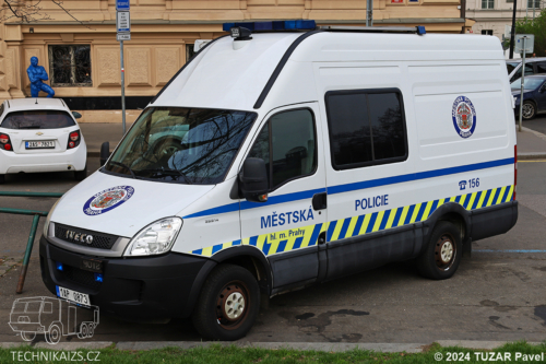 MP Praha - mobilní stanoviště - Iveco Daily